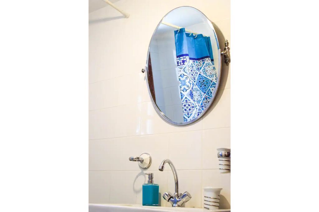 Photo of Bathroom in East Mani