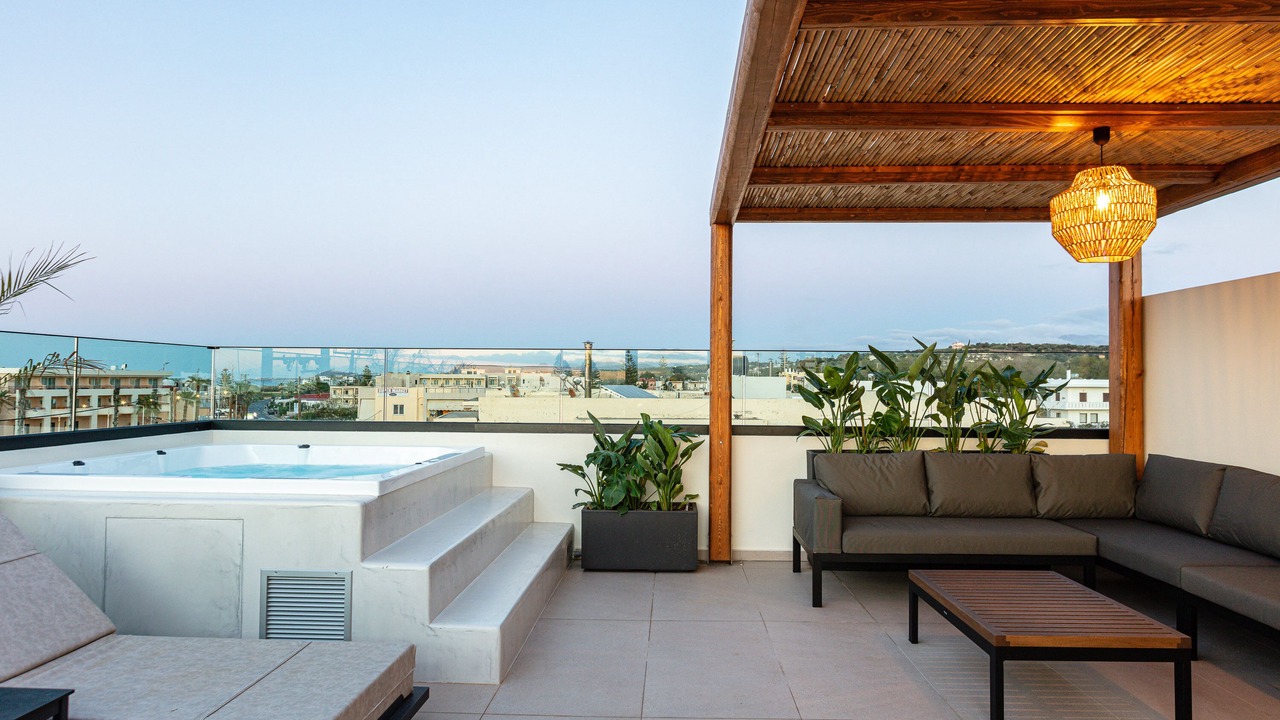 Photo of Outdoor in Adelianos Kampos