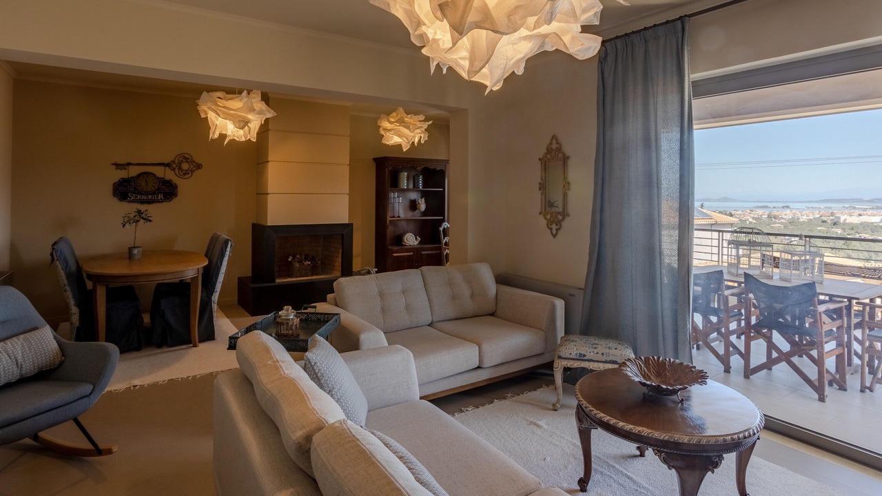 Photo of Livingroom in Apolpaina