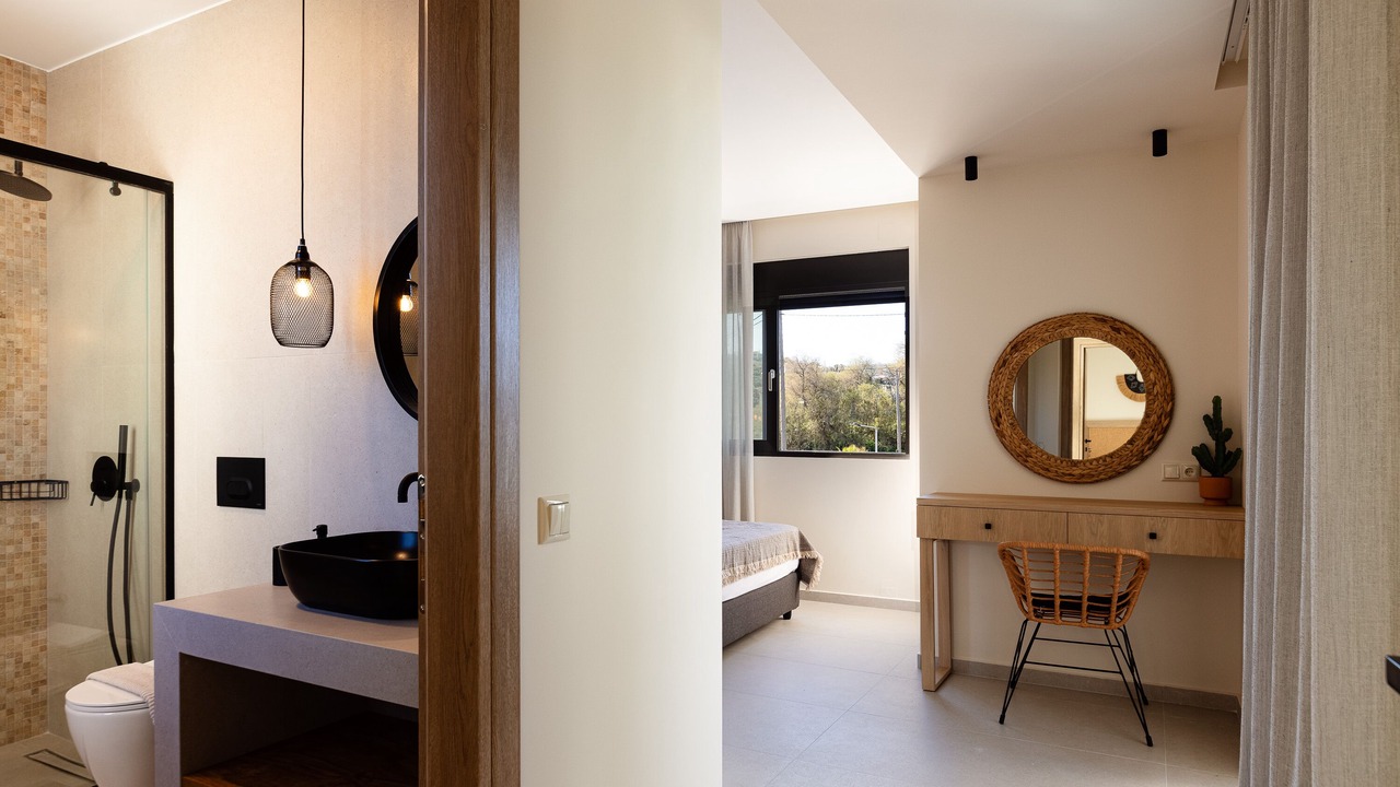 Photo of Bedroom in Adelianos Kampos