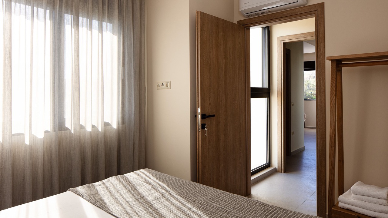 Photo of Bedroom in Adelianos Kampos