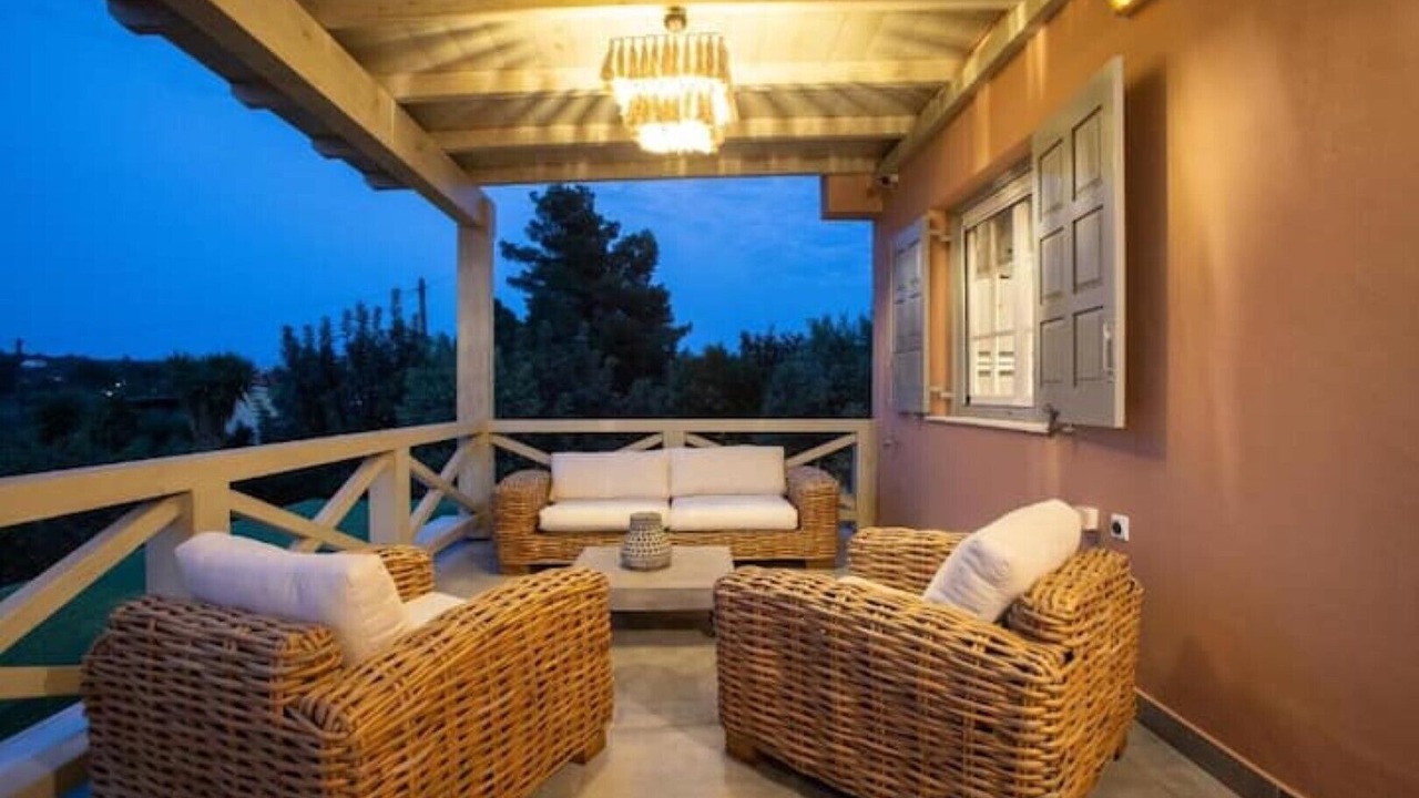 Photo of Patio Balcony in Papastavraiika