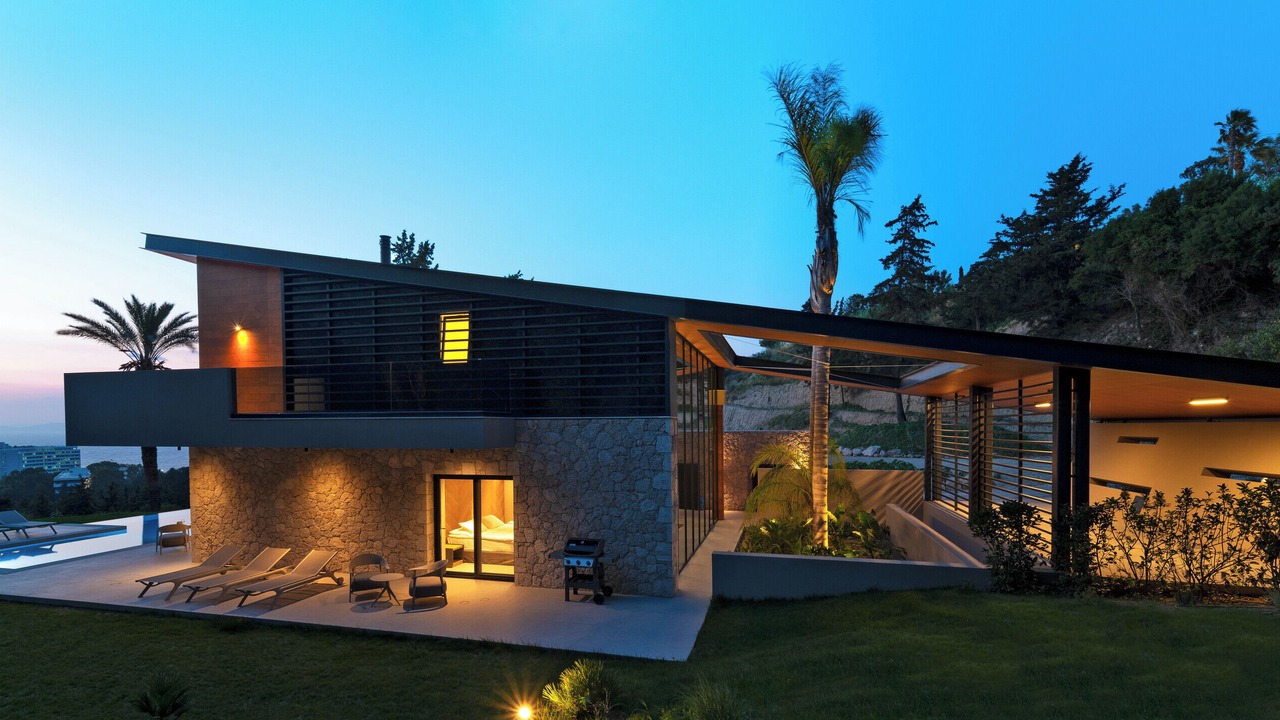 Photo of Outdoor in Ixia