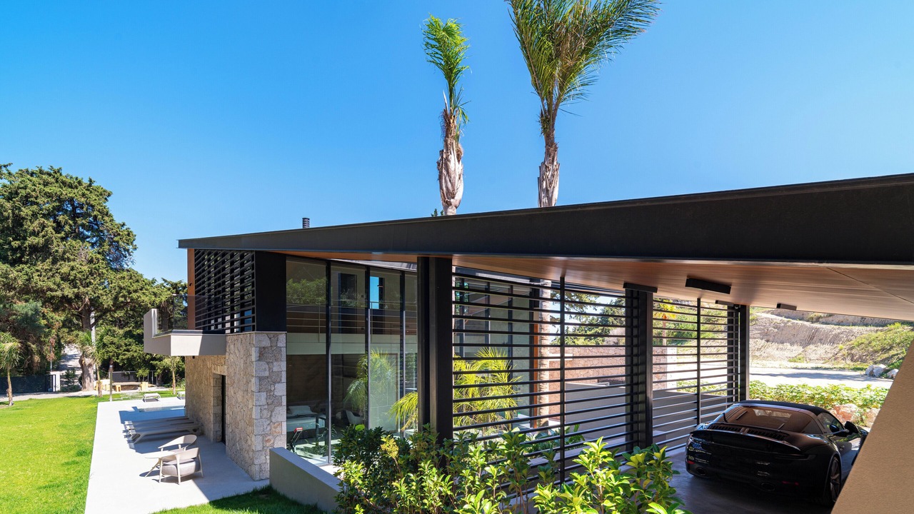 Photo of Outdoor in Ixia