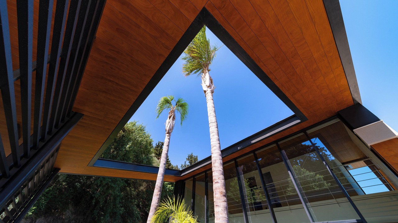 Photo of Outdoor in Ixia