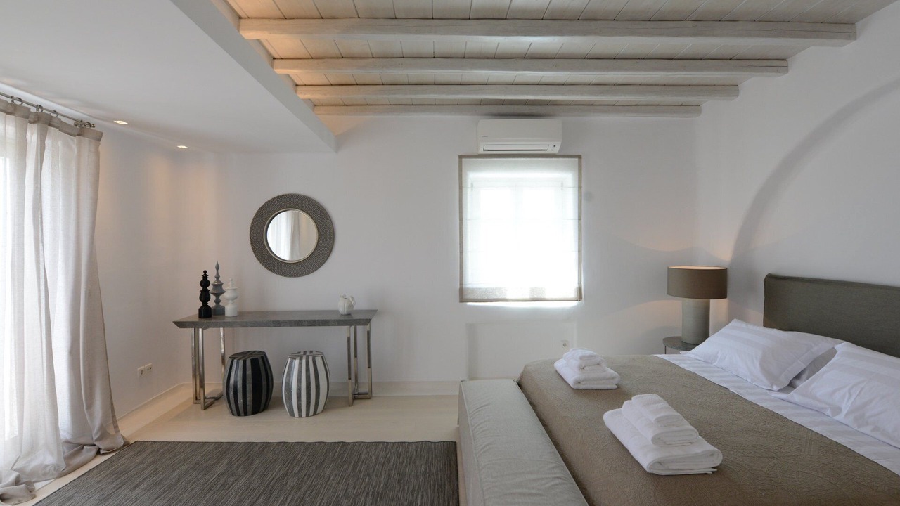 Photo of Bedroom in Tourlos