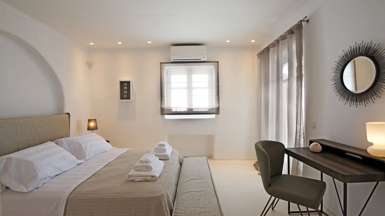 Photo of Bedroom in Tourlos
