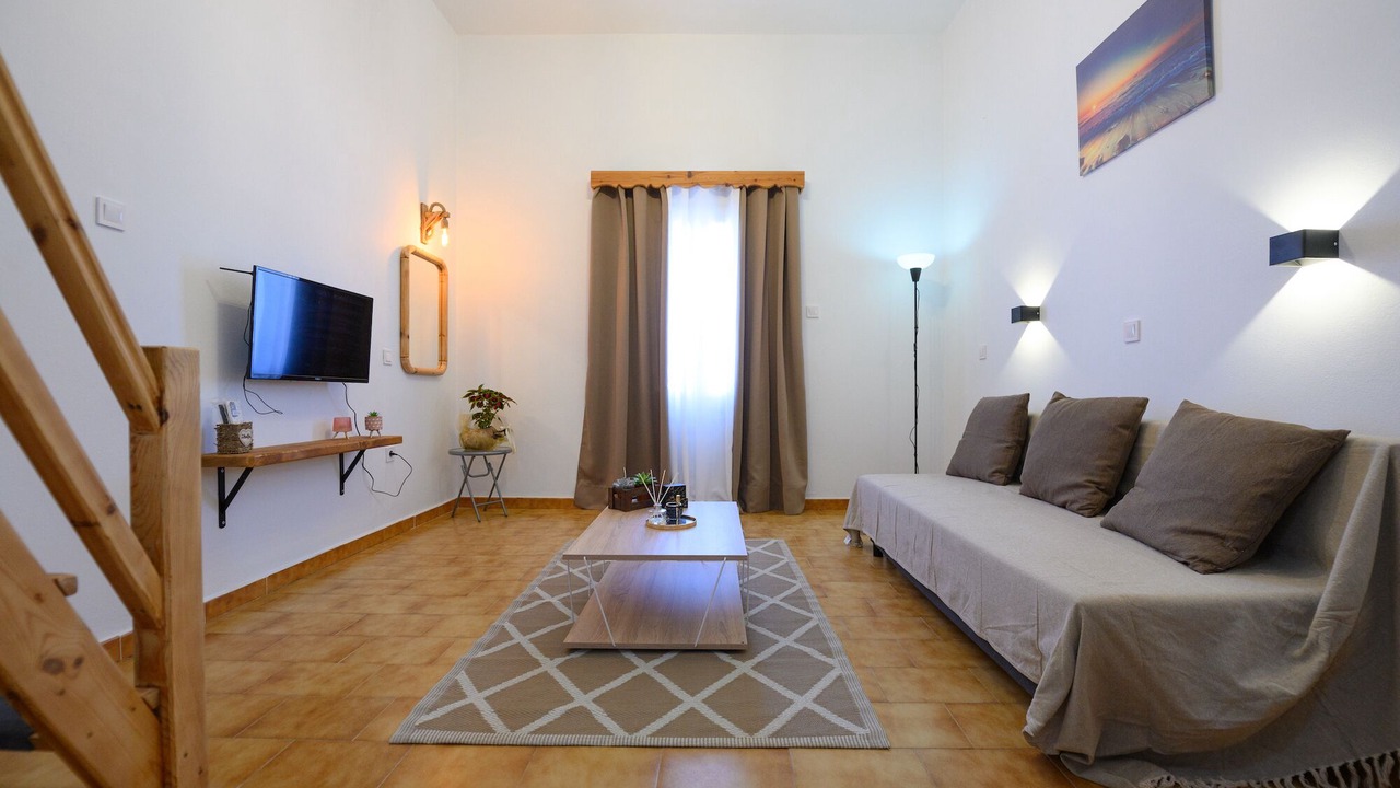 Photo of Livingroom in Panormos