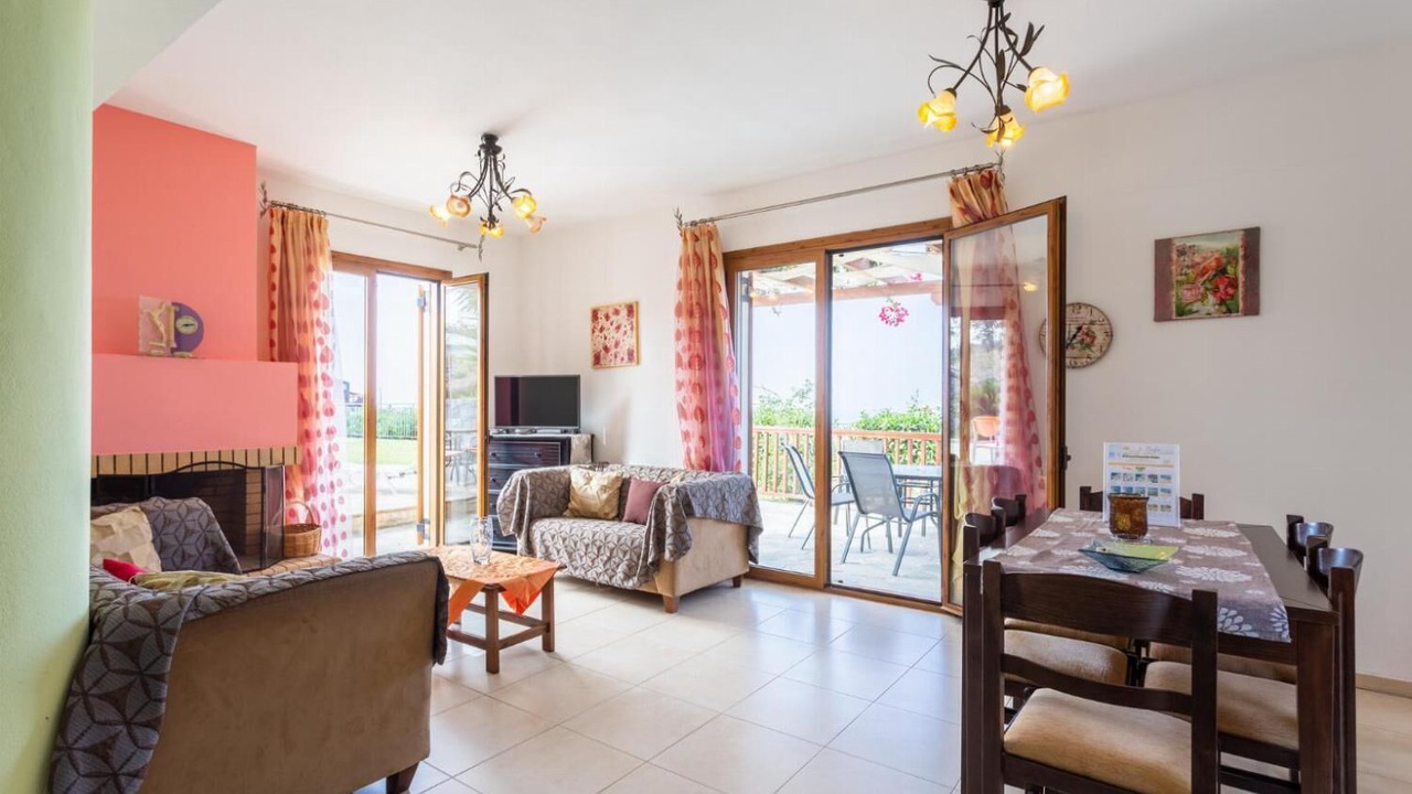 Photo of Bedroom in Maroulas