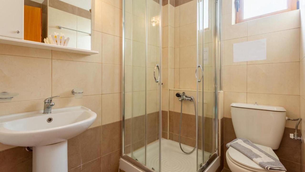 Photo of Bathroom in Maroulas