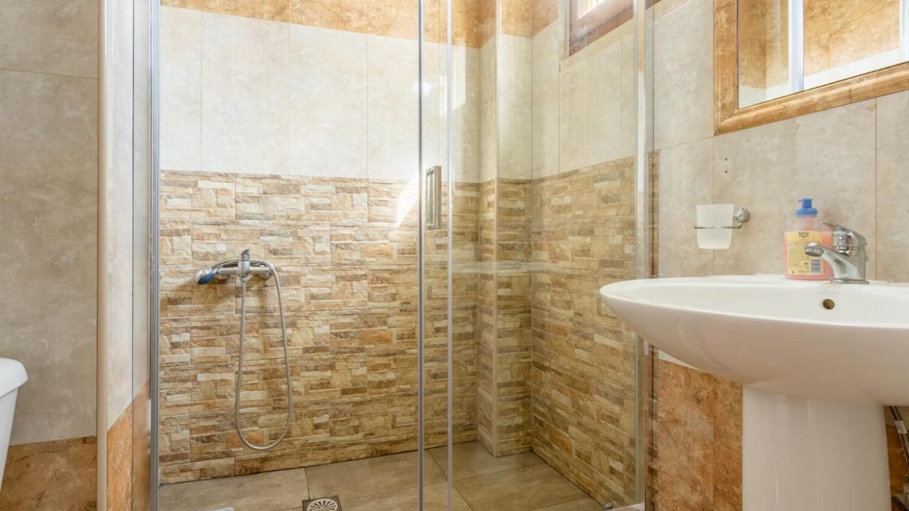 Photo of Bathroom in Megala Chorafia