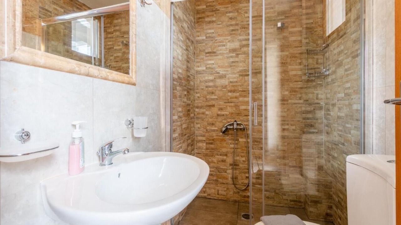 Photo of Bathroom in Megala Chorafia