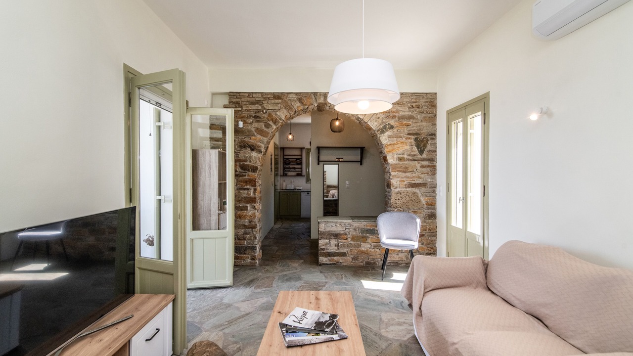 Photo of Livingroom in Exomvourgo