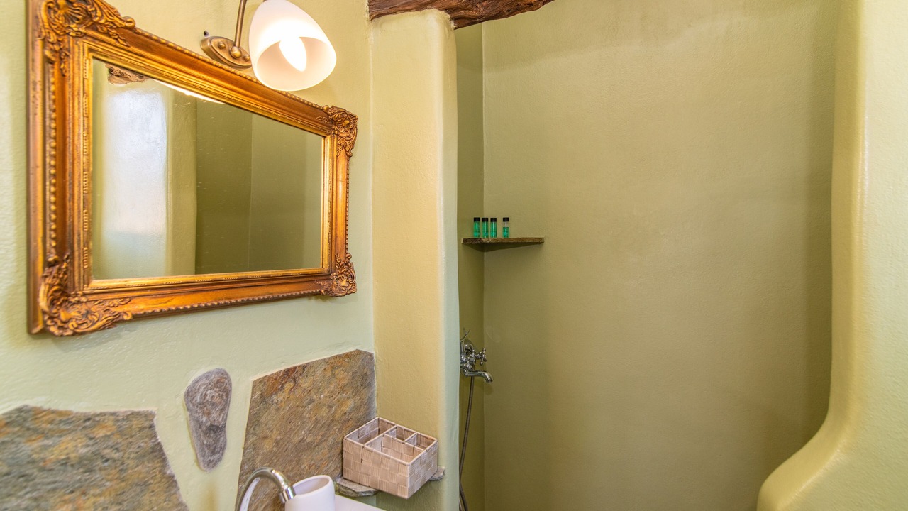 Photo of Bathroom in Exomvourgo