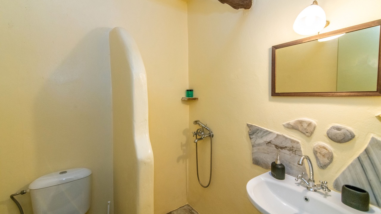Photo of Bathroom in Exomvourgo