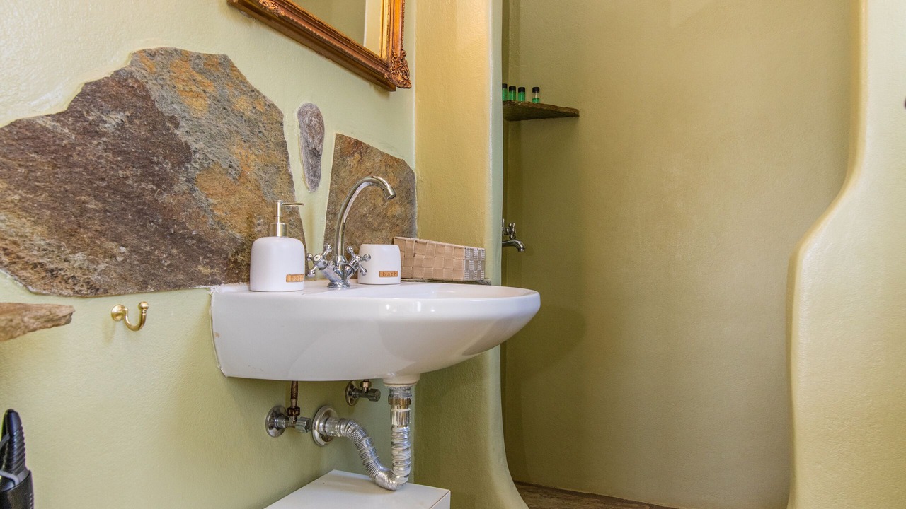 Photo of Bathroom in Exomvourgo