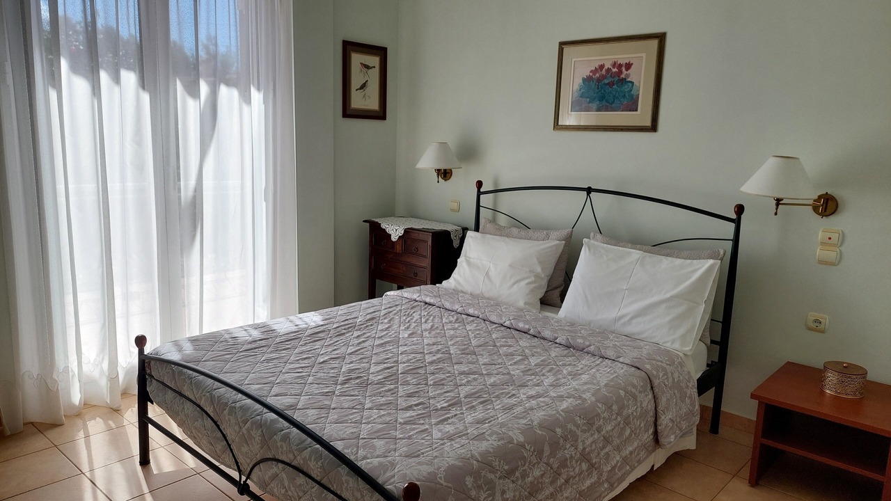 Photo of Bedroom in Tolo