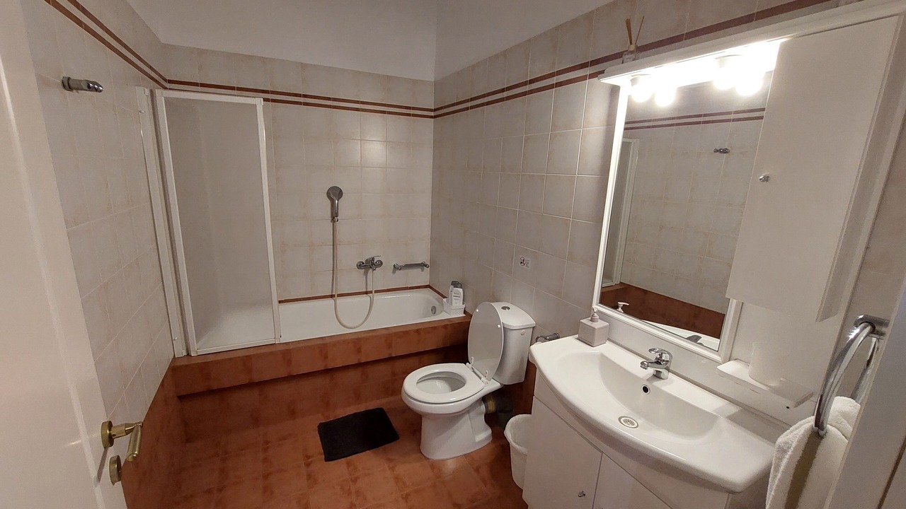 Photo of Bathroom in Tolo