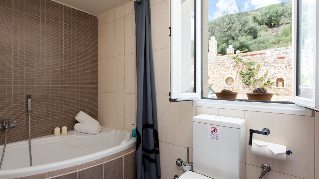 Photo of Bathroom in Spartylas