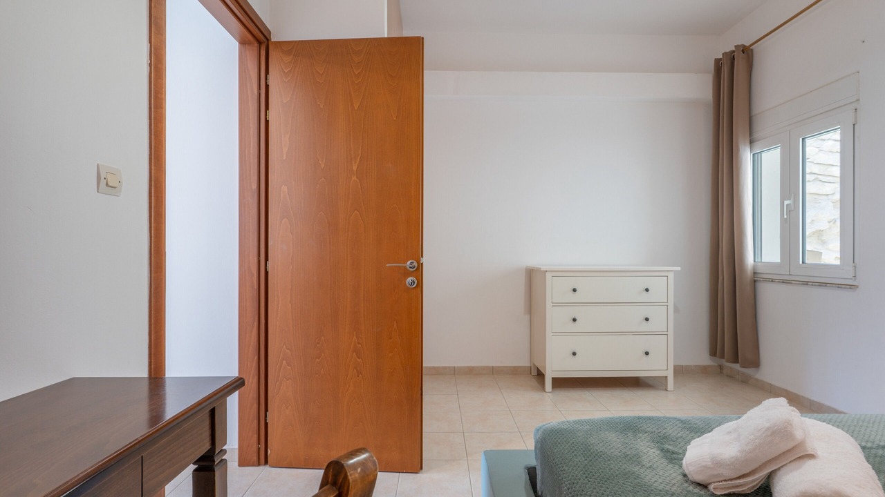 Photo of Bedroom in Mirtos