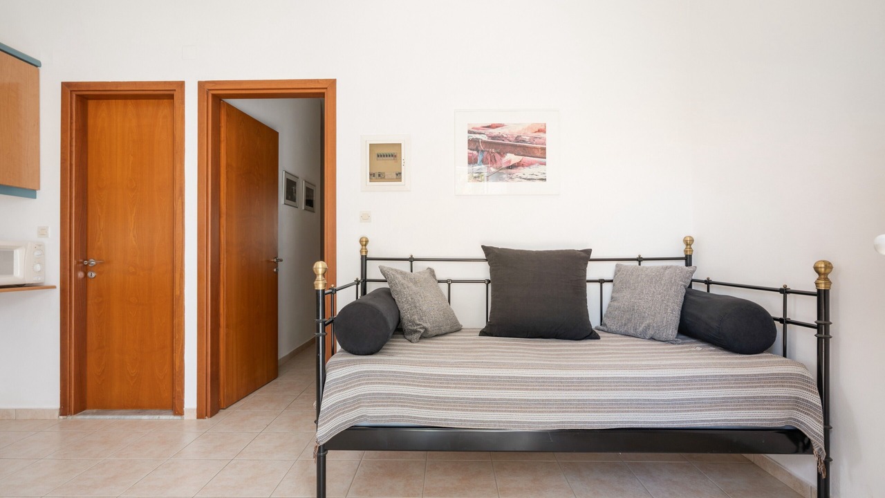 Photo of Bedroom in Mirtos
