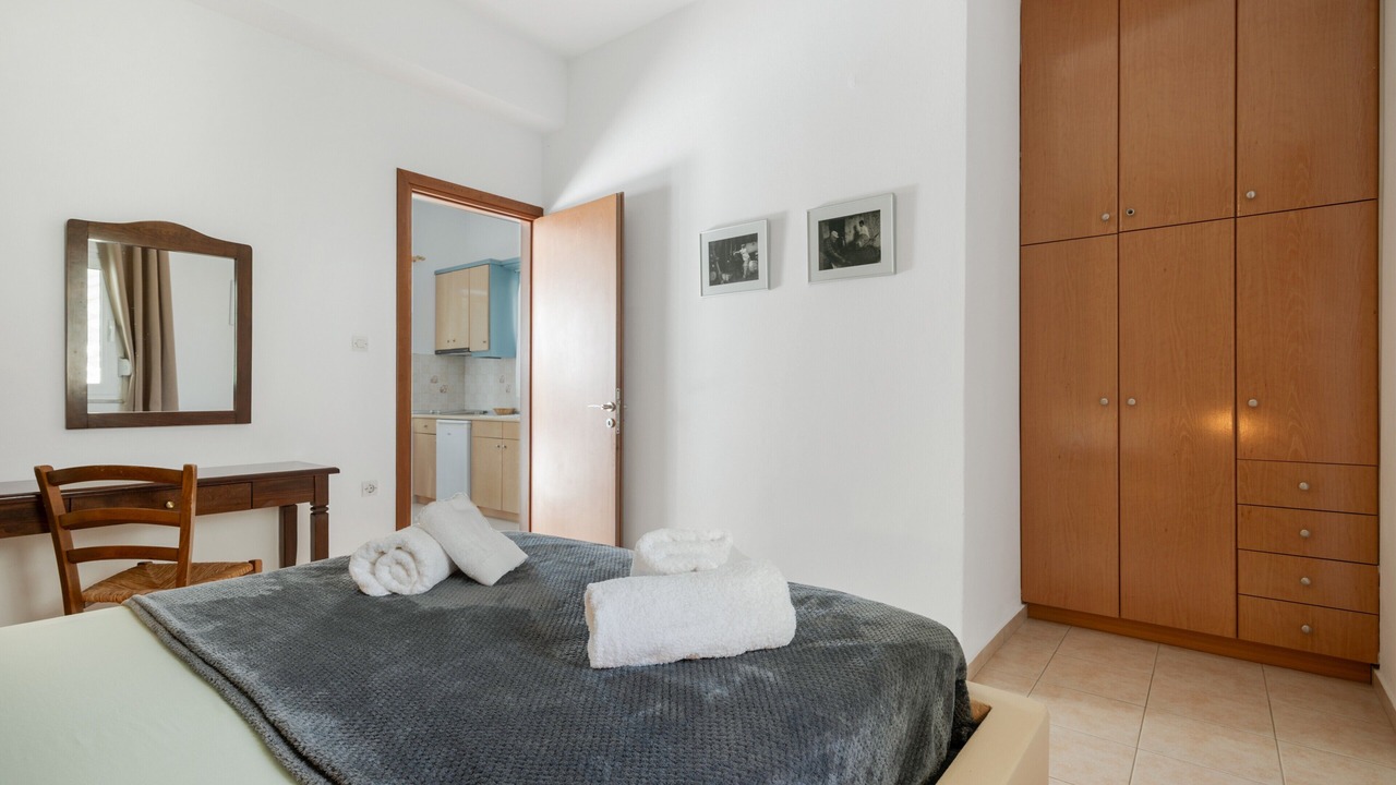 Photo of Bedroom in Mirtos