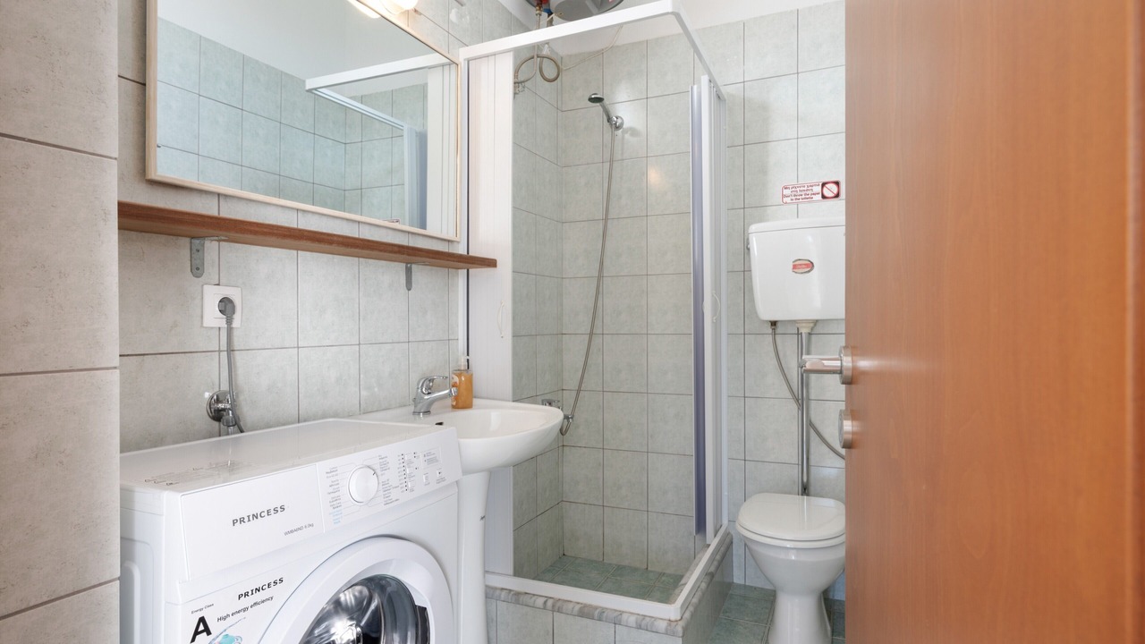 Photo of Bathroom in Mirtos