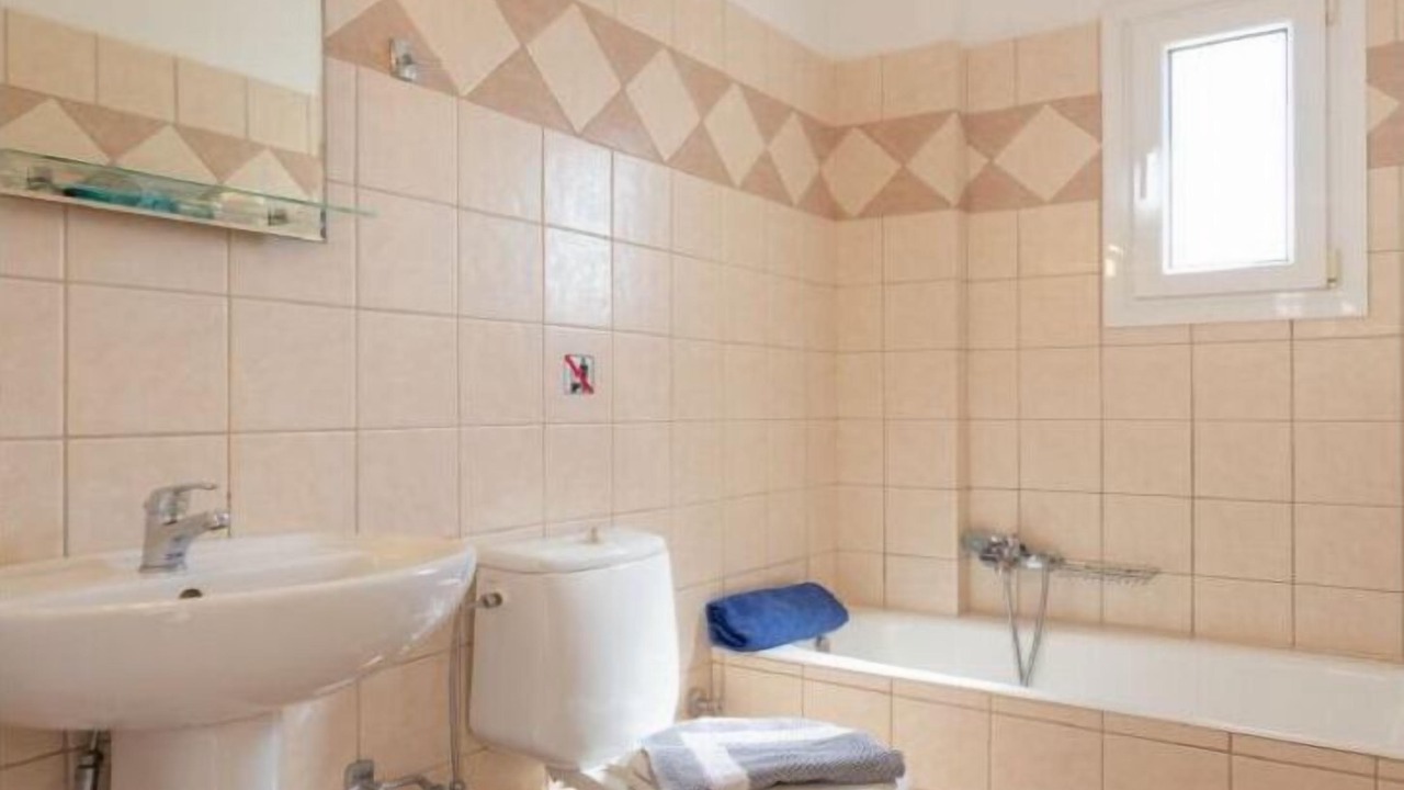 Photo of Bathroom in Skala