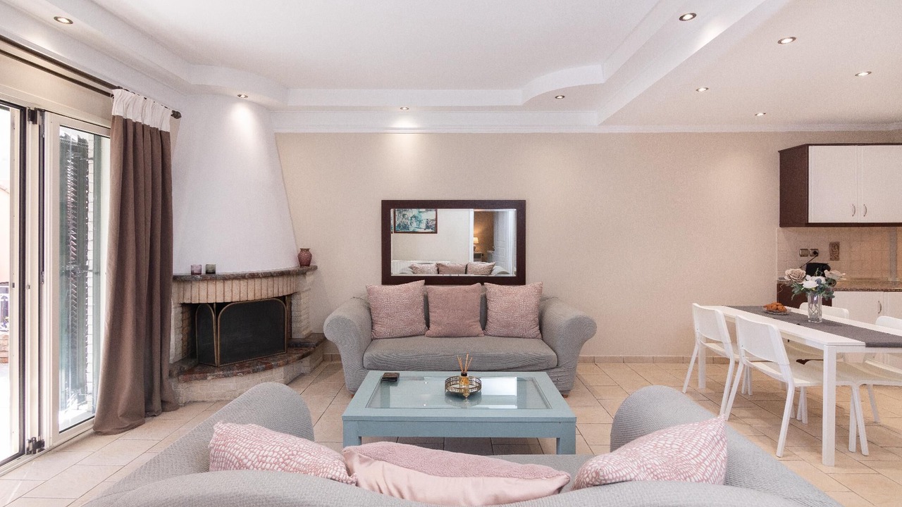Photo of Livingroom in Alepou