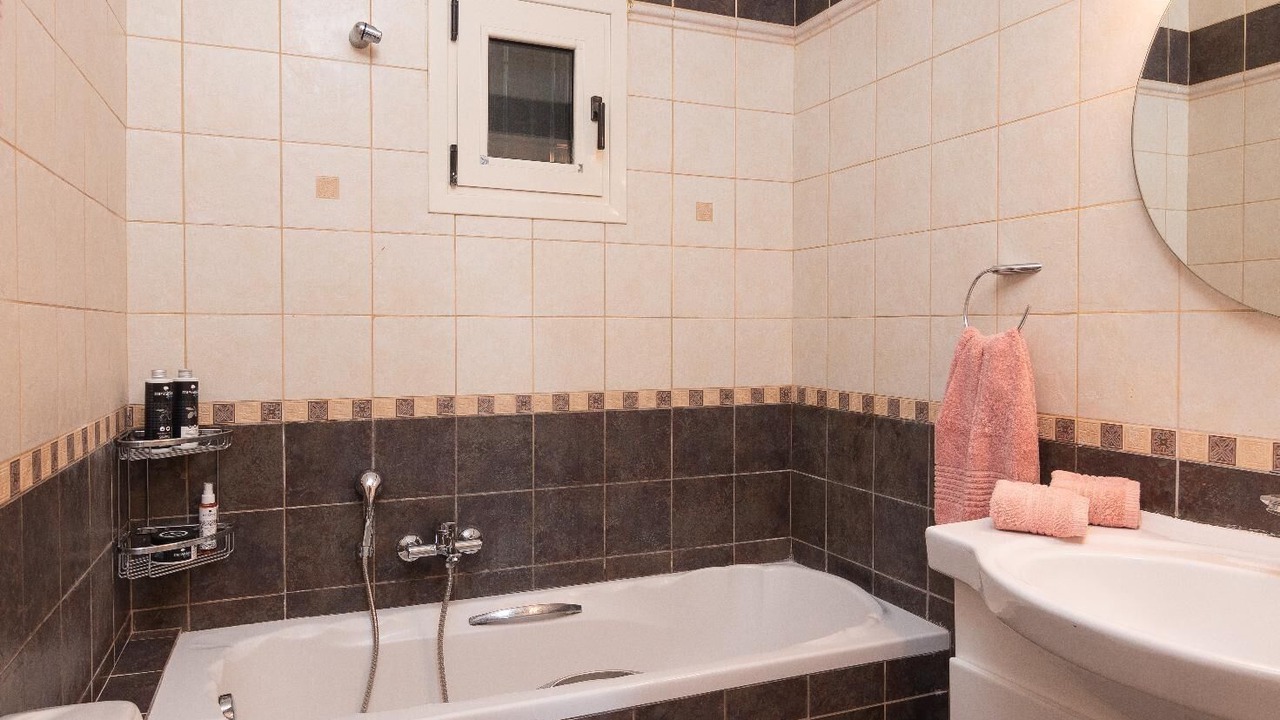 Photo of Bathroom in Alepou