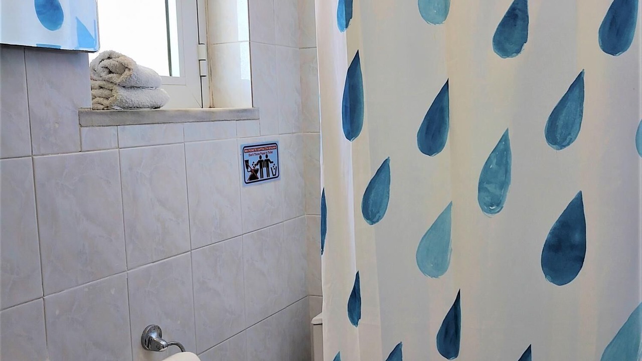 Photo of Bathroom in Ialyssos