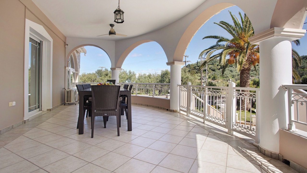 Photo of Outdoor in Alikanas