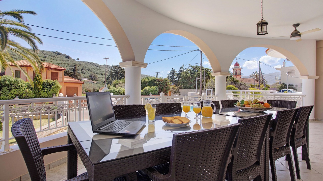 Photo of Outdoor in Alikanas