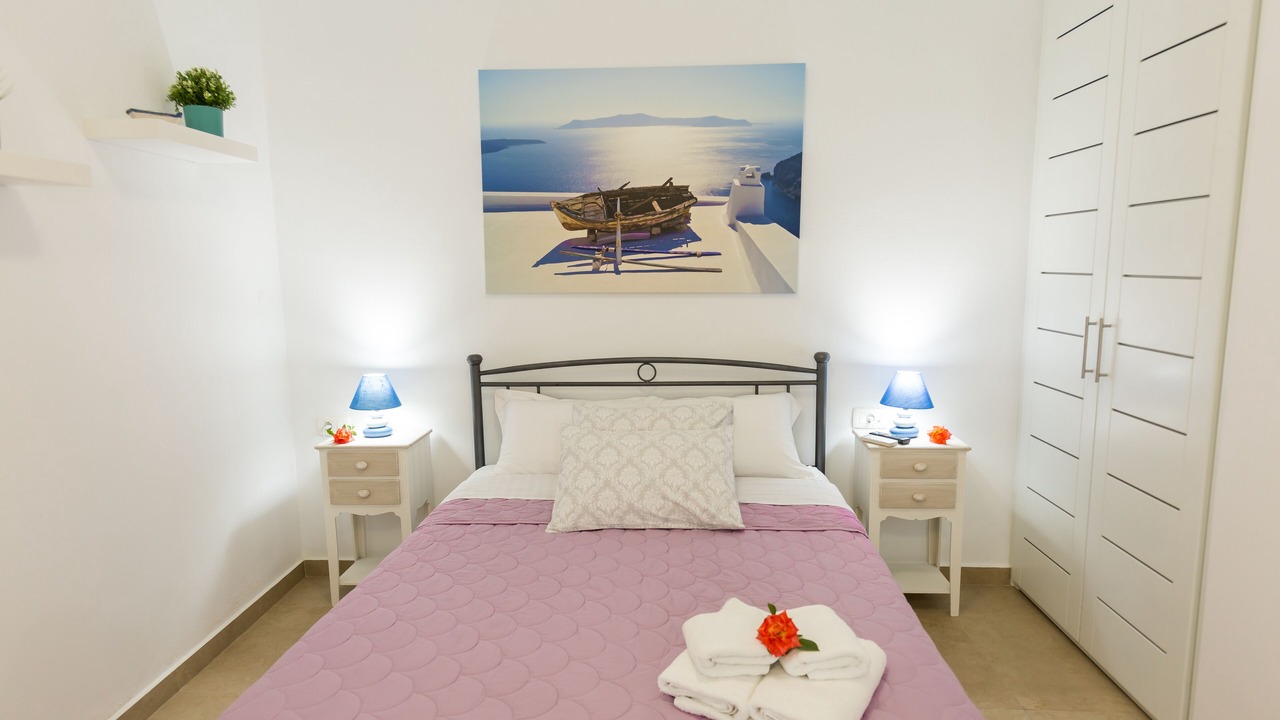 Photo of Bedroom in Perivolos