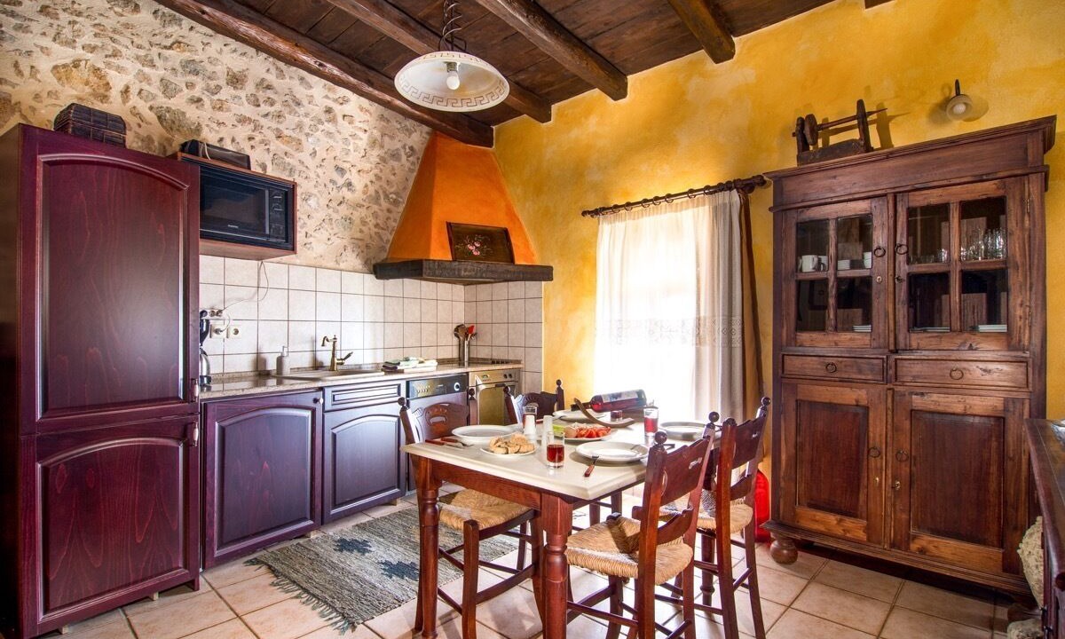 Photo of Kitchen in Samonas