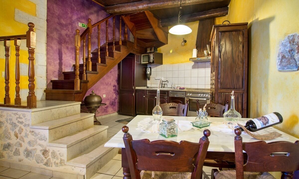Photo of Kitchen in Samonas