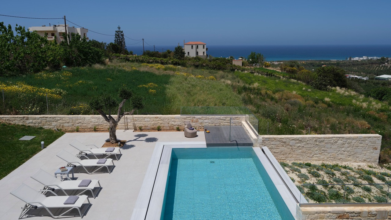 Photo of Outdoor in Adelianos Kampos