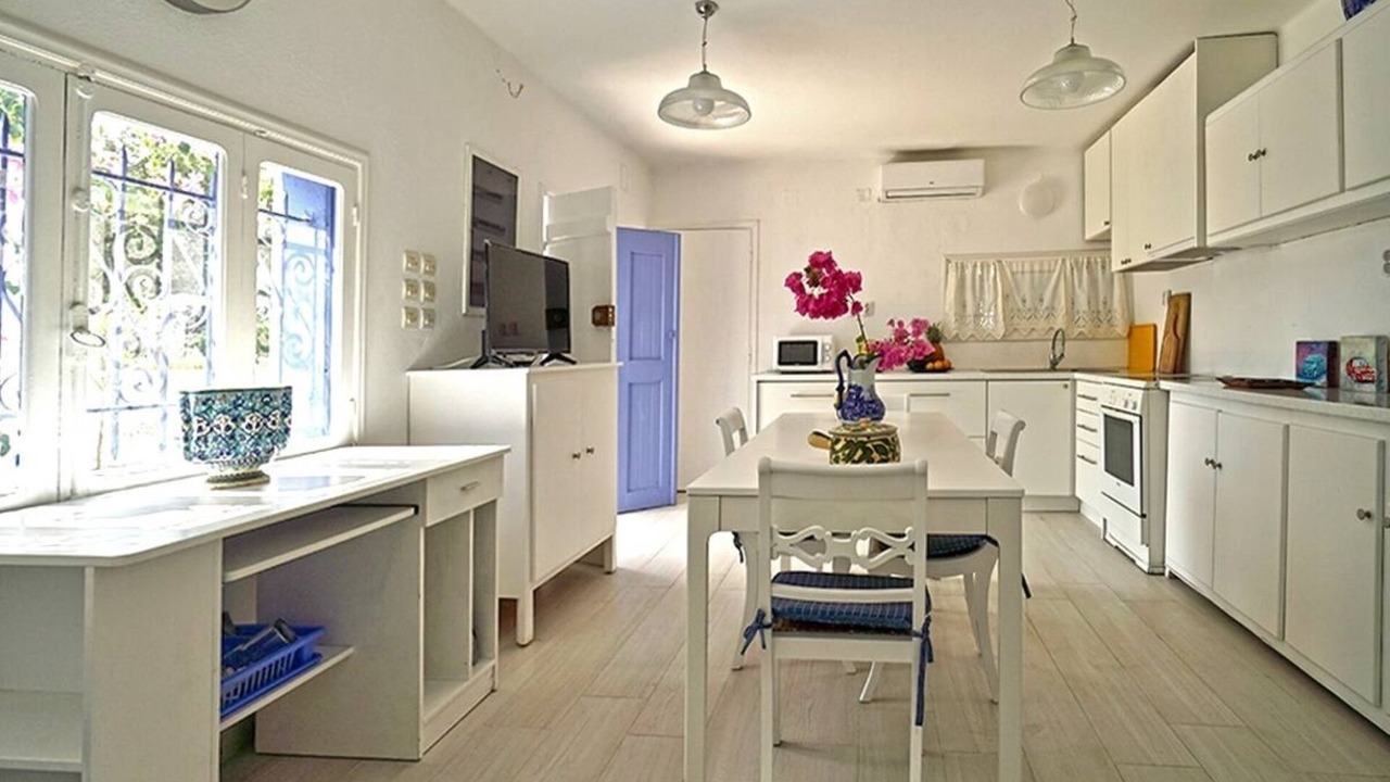 Photo of Kitchen in Alinda