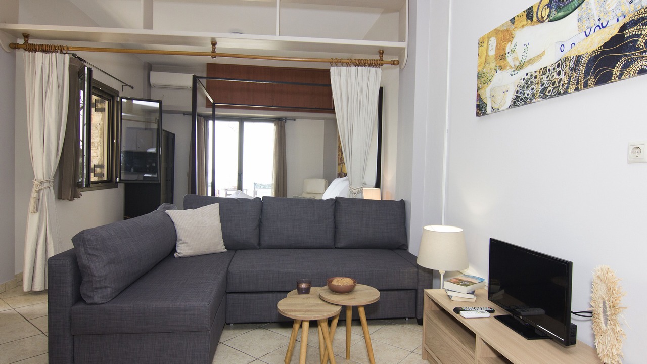 Photo of Livingroom in Lefktron