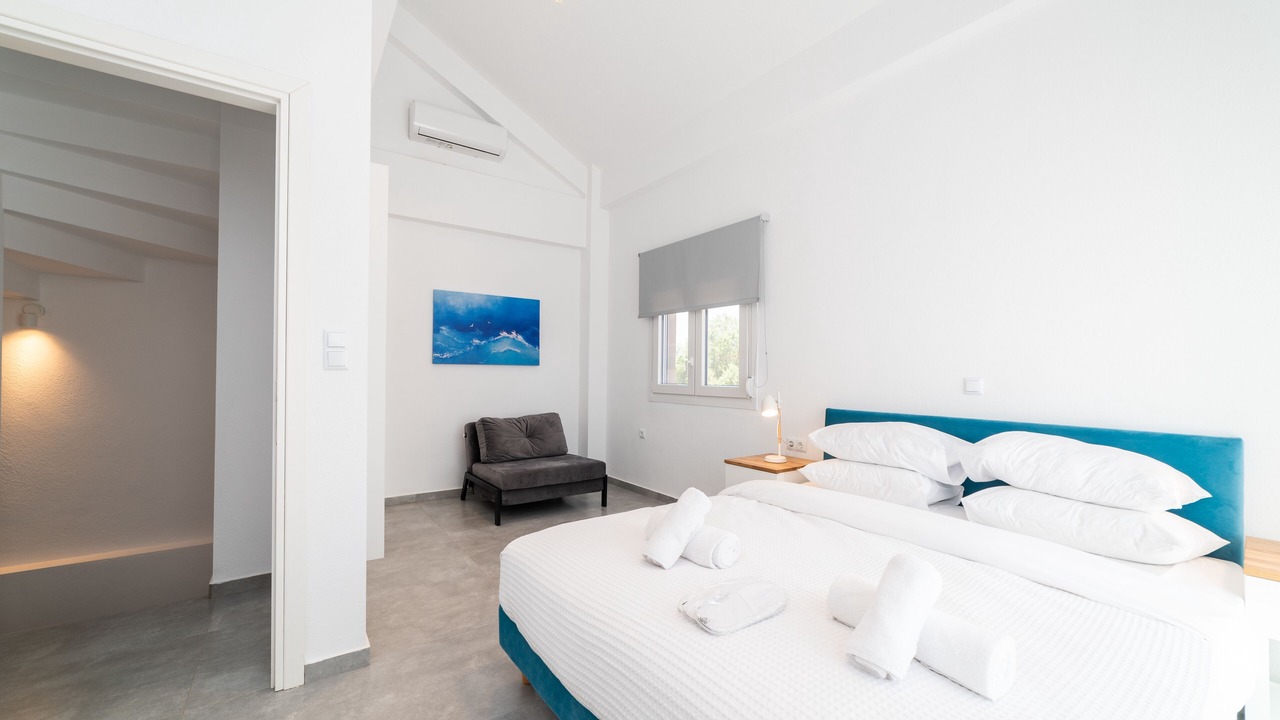 Photo of Bedroom in Paralia Ofryniou