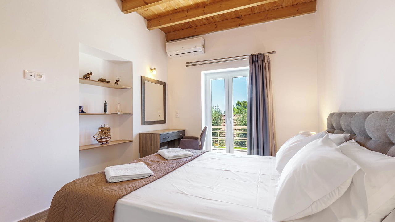 Photo of Bedroom in Erikousa Island