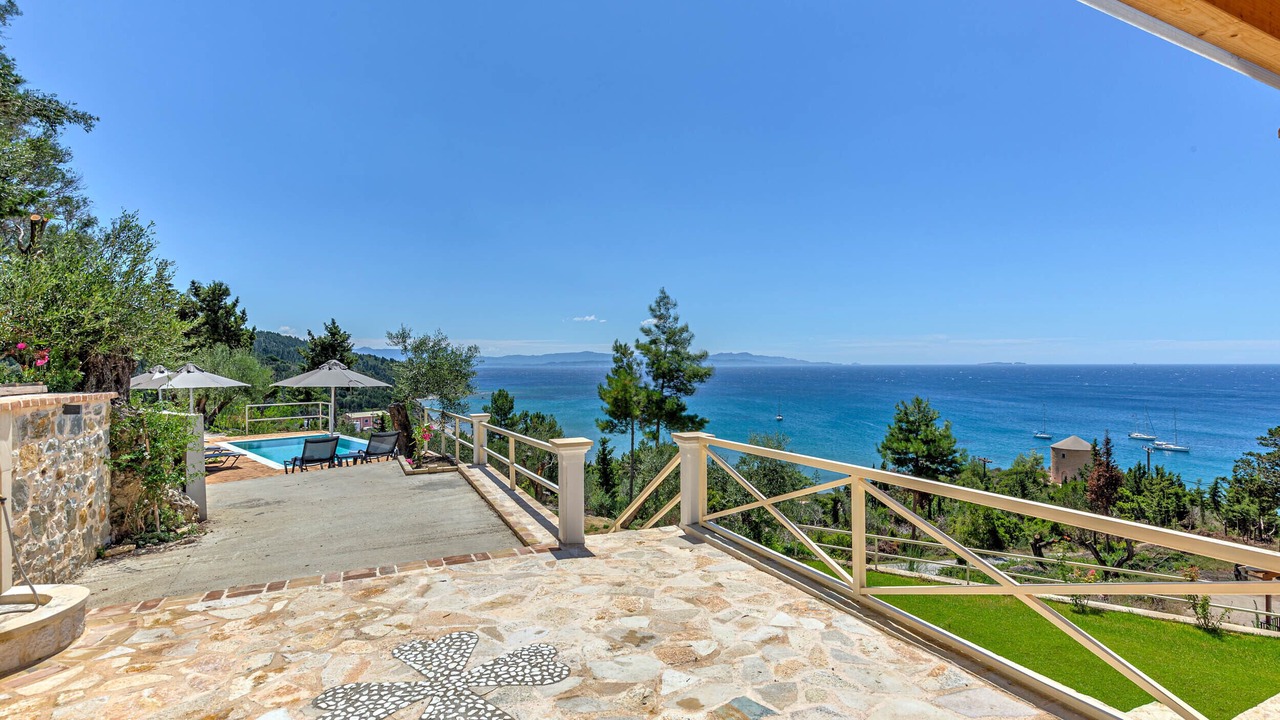 Photo of Patio Balcony in Erikousa Island
