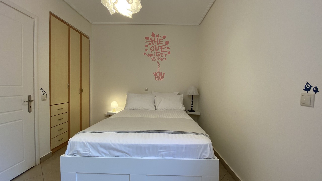 Photo of Bedroom in Petalidi