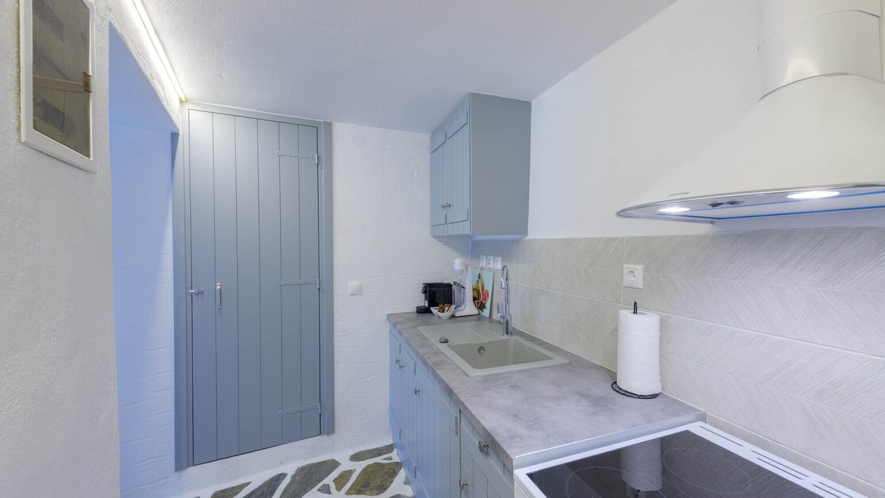 Photo of Kitchen in Megas Gialos