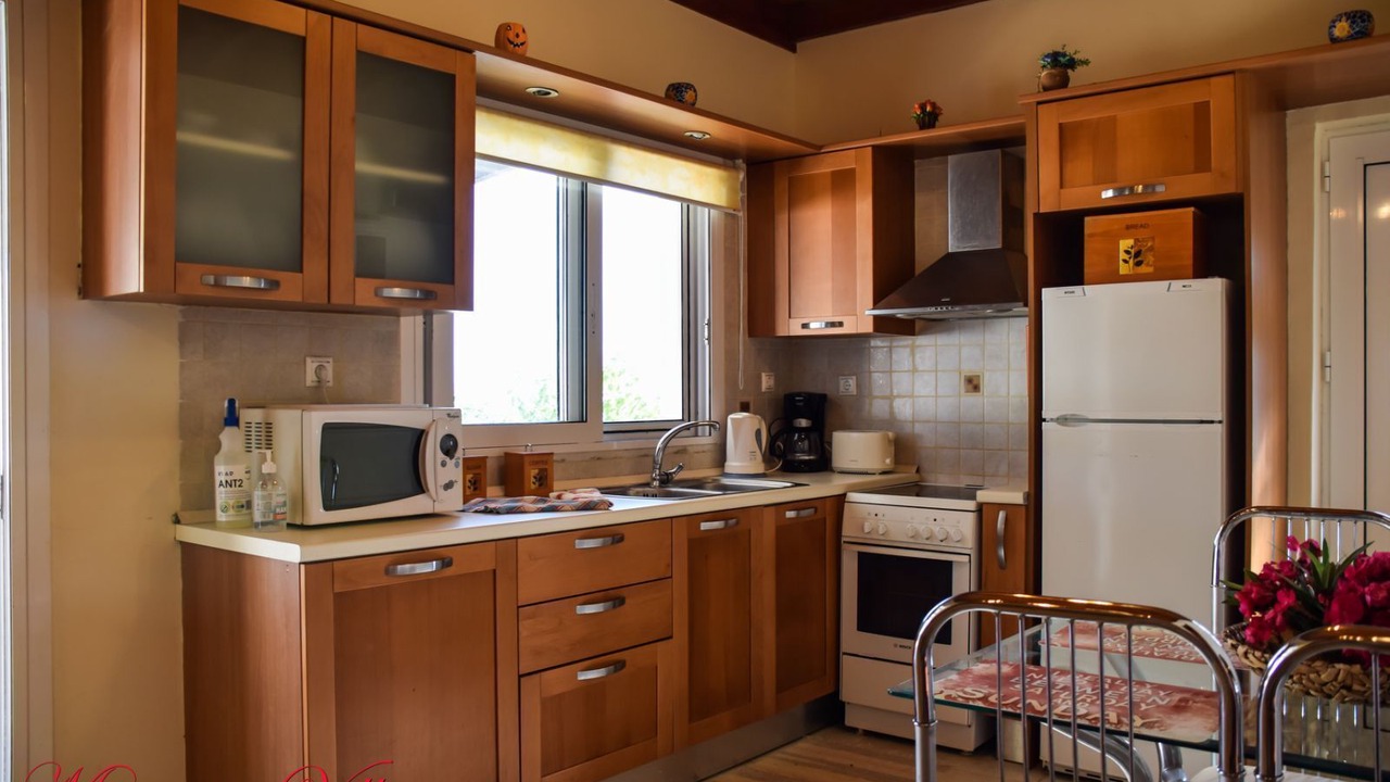 Photo of Kitchen in Katomerion