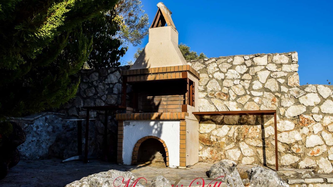 Photo of Outdoor in Katomerion