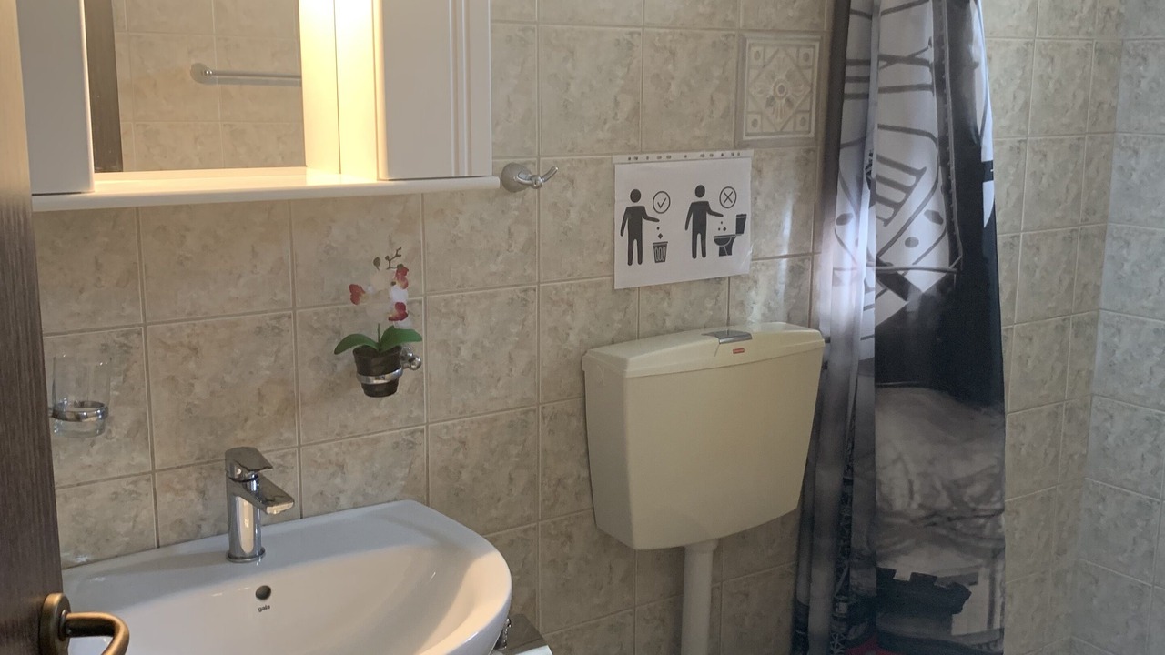 Photo of Bathroom in Nikos Kazantzakis