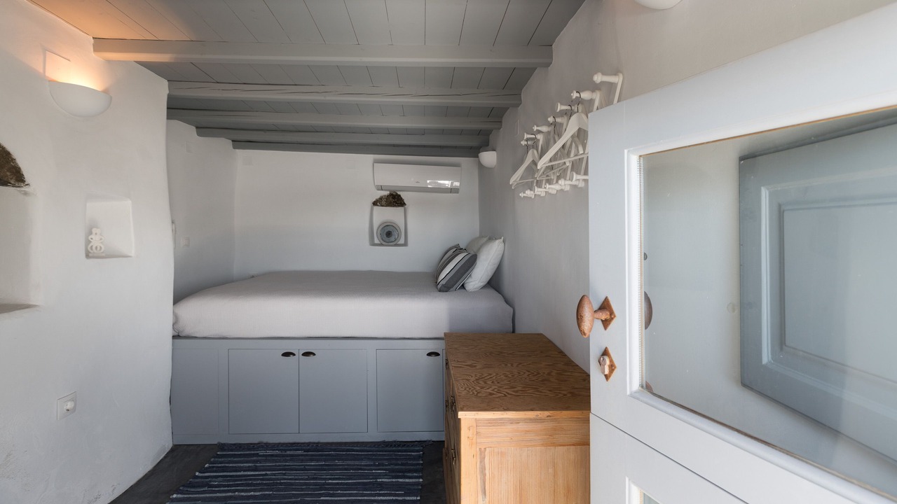Photo of Bedroom in Serifos