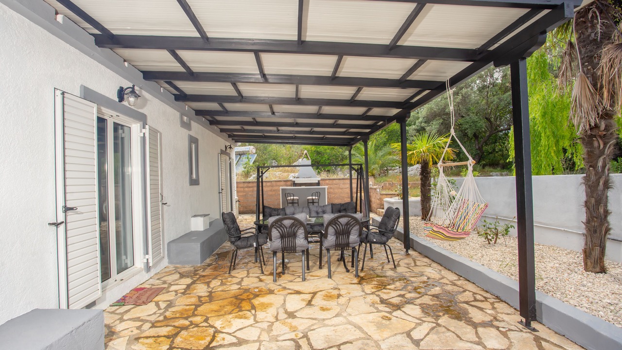 Photo of Outdoor in Katomerion