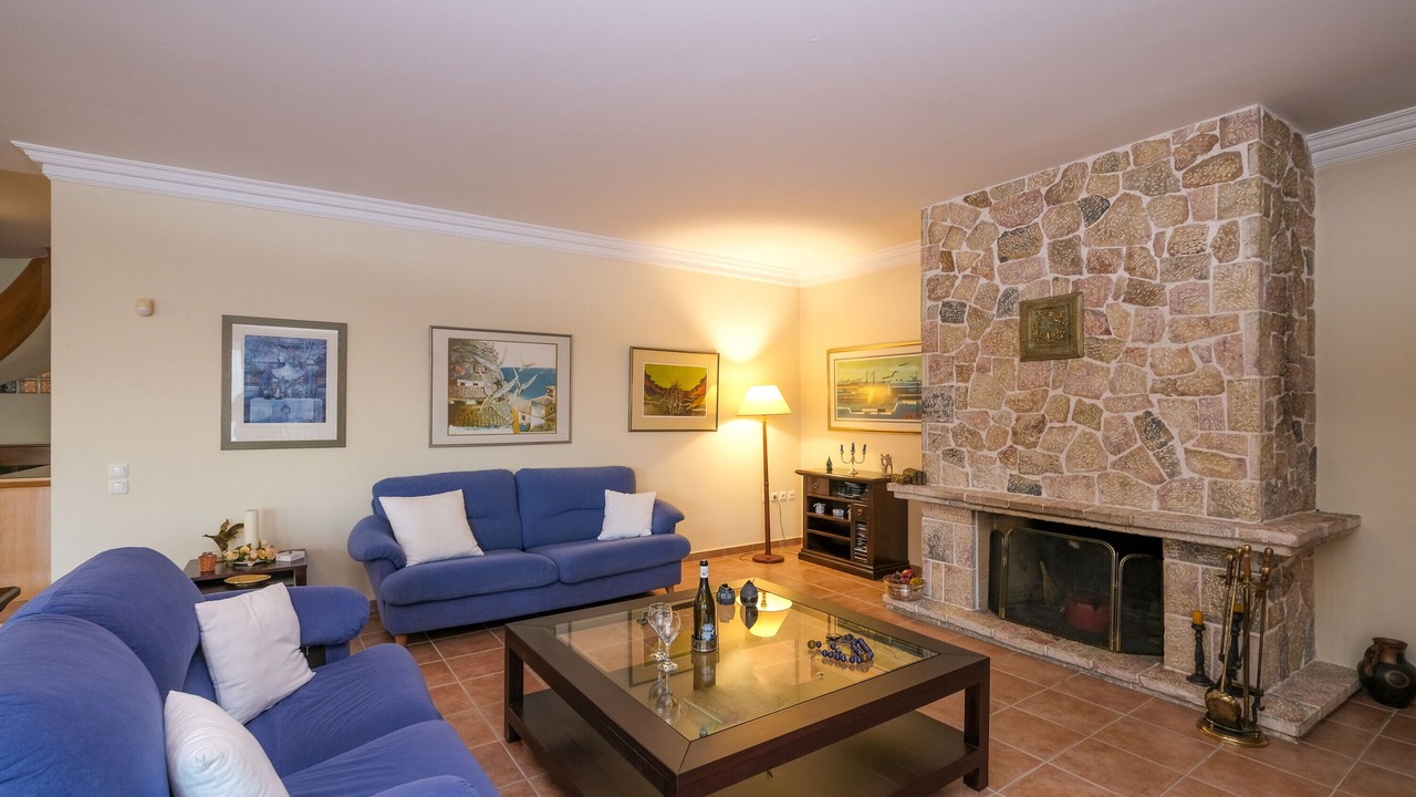 Photo of Livingroom in Kropia